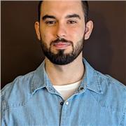 Graduado en Educación Primaria y un master en Investigación Cultural para Educación para clases online o presenciales en Jaén de m